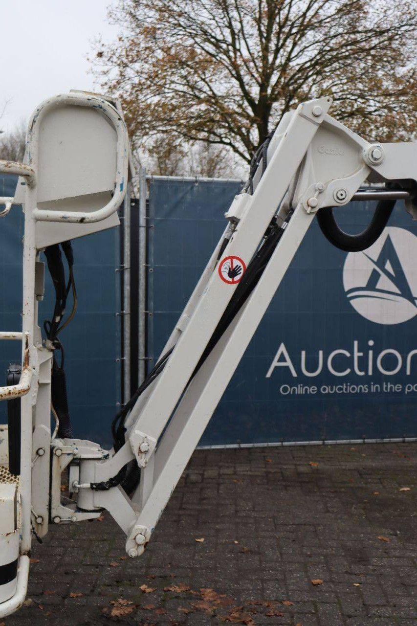 Articulating boom lift Genie Z-34/22 Diesel 12.62m 2013