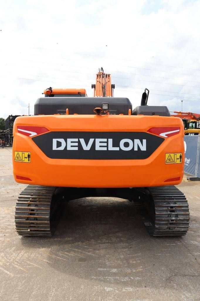 Raupenbagger Develon DX225LC-7M Diesel 2025 Neu