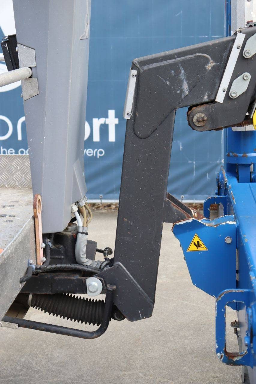 Articulating boom lift Dino 205RXT Hybrid Diesel 20.5m 2007