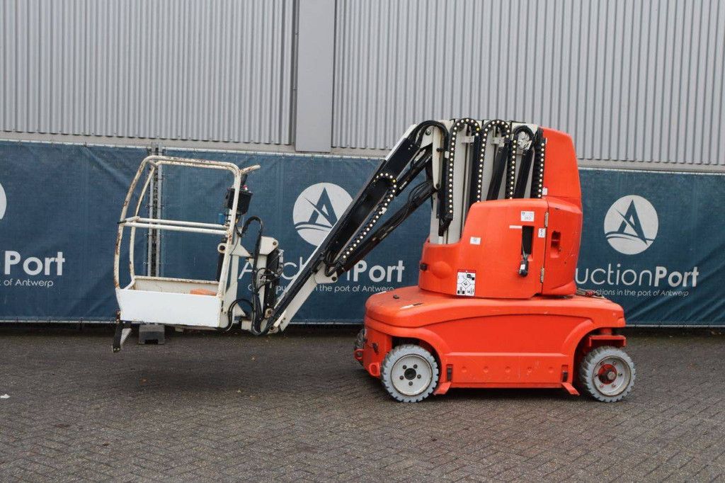 JLG TOUCAN_1310 Electric Mast Lift 13m 2013