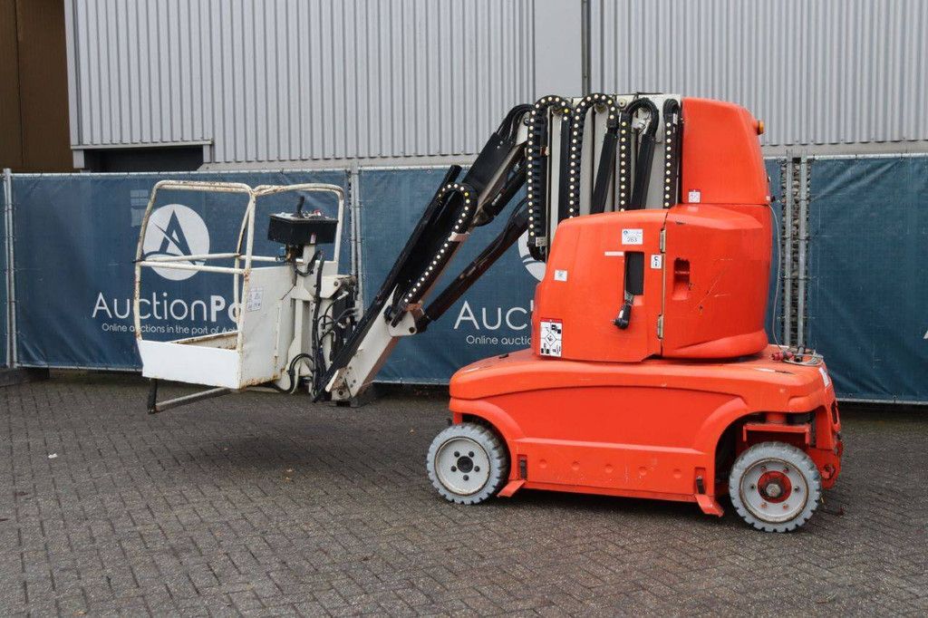 JLG TOUCAN_1310 Electric Mast Lift 13m 2013