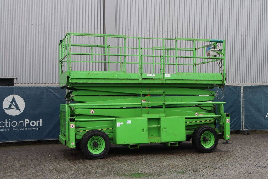 Scissor lift Skyjack SJ 9250 Diesel 11.1m 2015