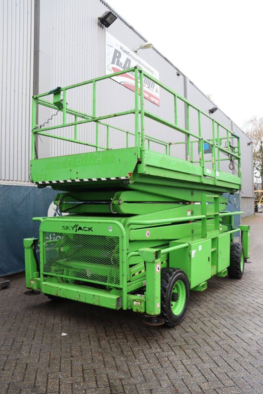 Scissor lift Skyjack SJ 9250 Diesel 11.1m 2015