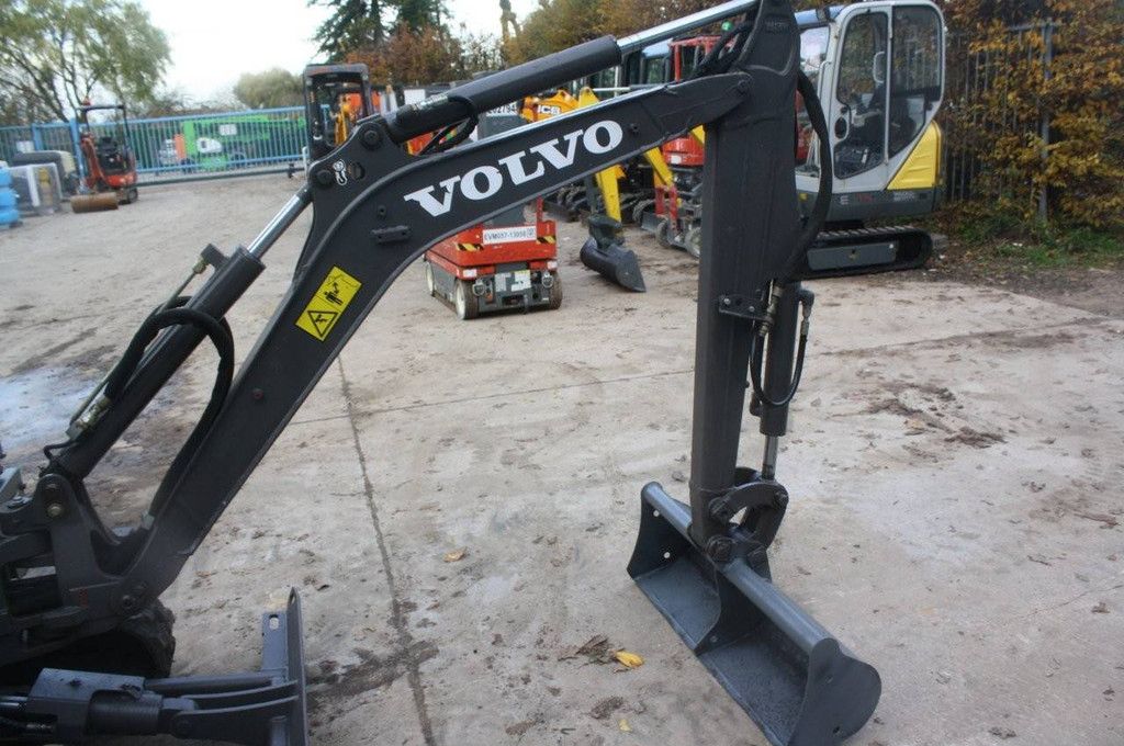 Mini excavator Volvo EC15E Diesel 12kW 2019