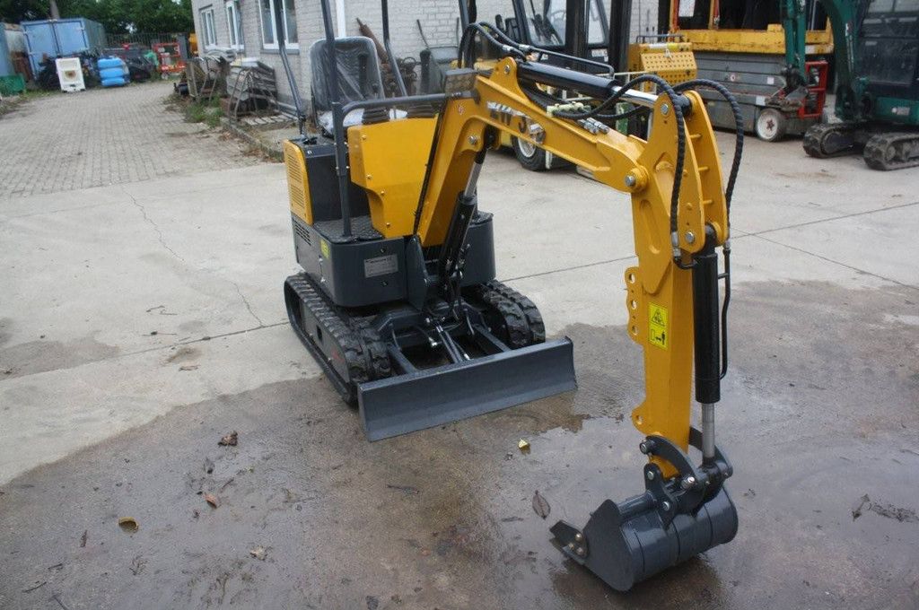 Mini excavator Newrick ZW316 Petrol 8.6kW 2025 New Demo