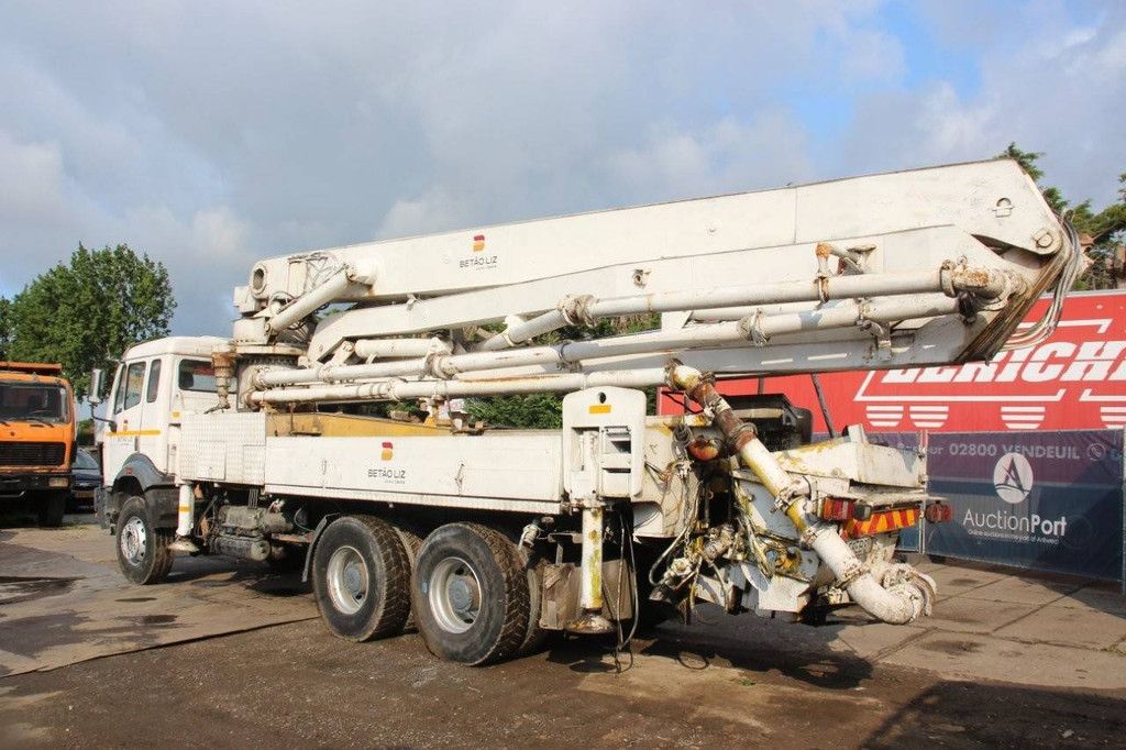 Kranwagen Mercedes-Benz 2631 Diesel 2020