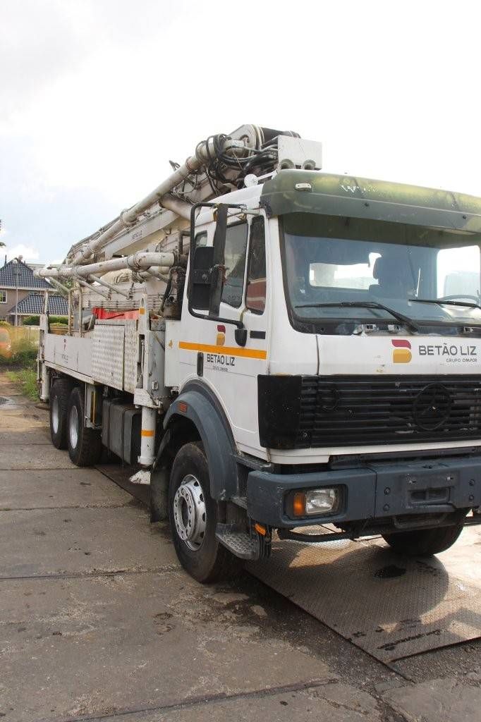 Kranwagen Mercedes-Benz 2631 Diesel 2020