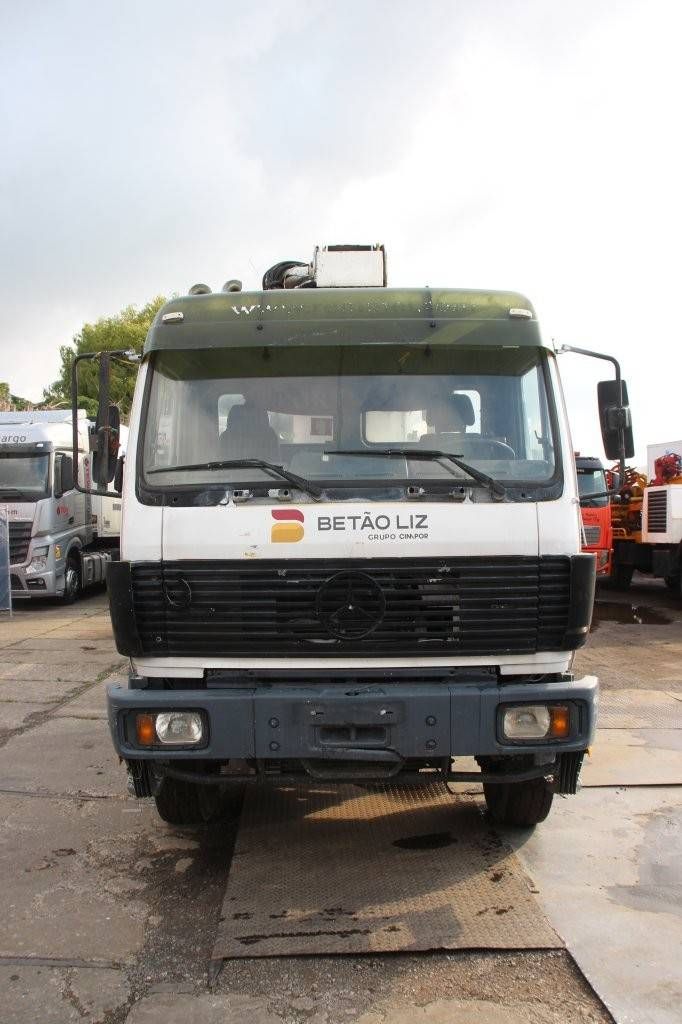 Kranwagen Mercedes-Benz 2631 Diesel 2020