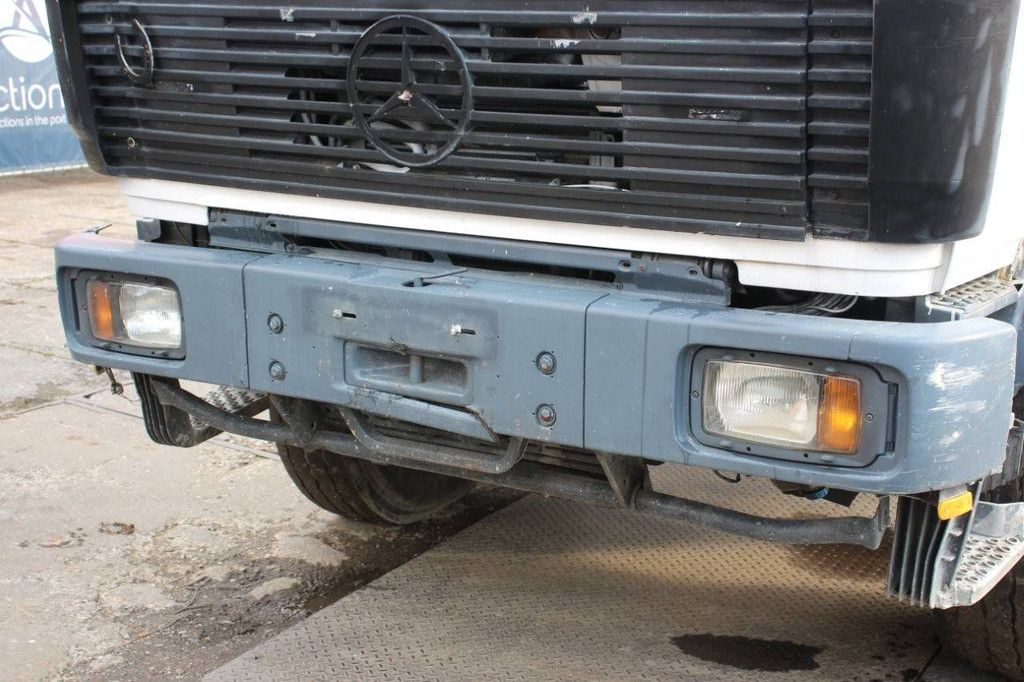 Kranwagen Mercedes-Benz 2631 Diesel 2020