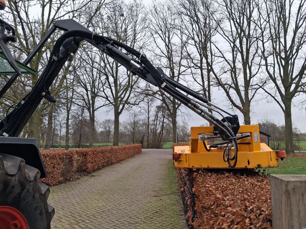 Perfect MC connel PA 4330 armklepelmaaier en snoeidek Joystick bediening