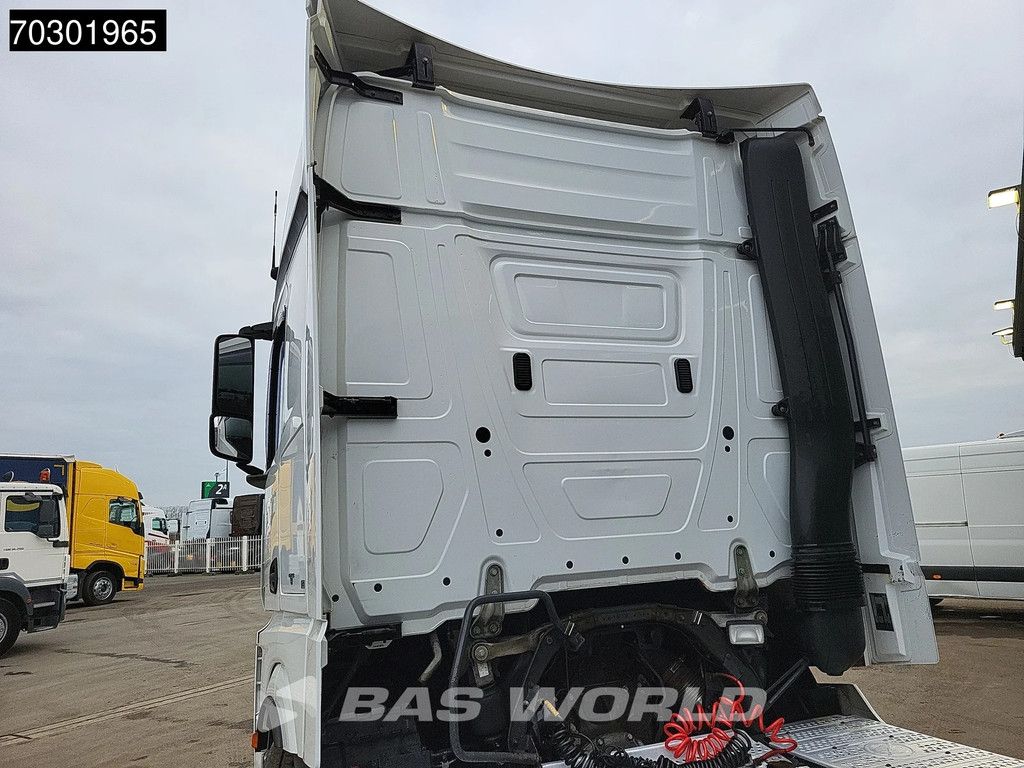 Mercedes Actros 1842 4X2 StreamSpace 2xTanks