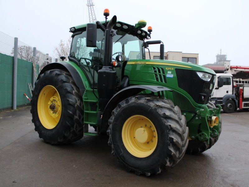 John Deere 6215R Nr.: 086
