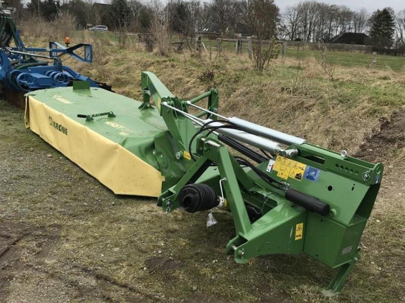 Krone EasyCut R 360 mit Abstellstützen