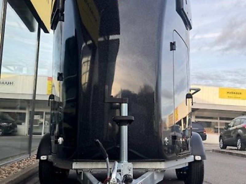 Humbaur Pegasus Style 2 Pferde Vollpoly Aluboden 2,7t.