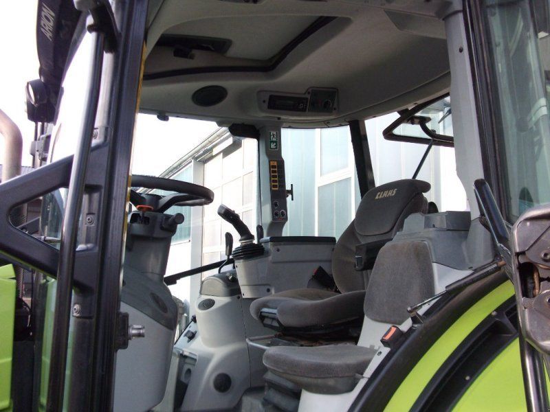 Claas Arion 440 Advanced