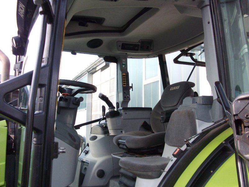 Claas Arion 440 Advanced