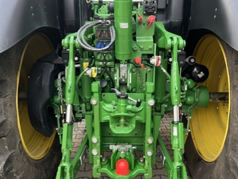 John Deere 6R 185
