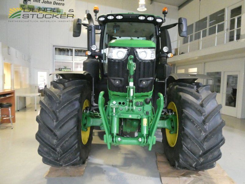 John Deere 6R 250