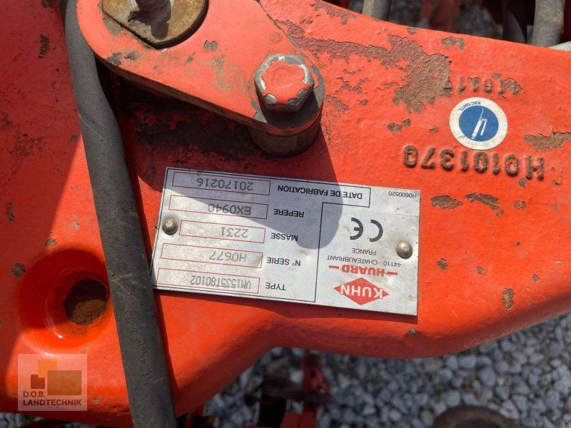 Kuhn Vari-Master 153 mit Schollencracker