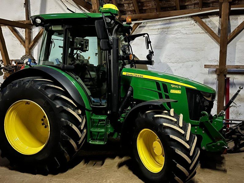 John Deere 5100R