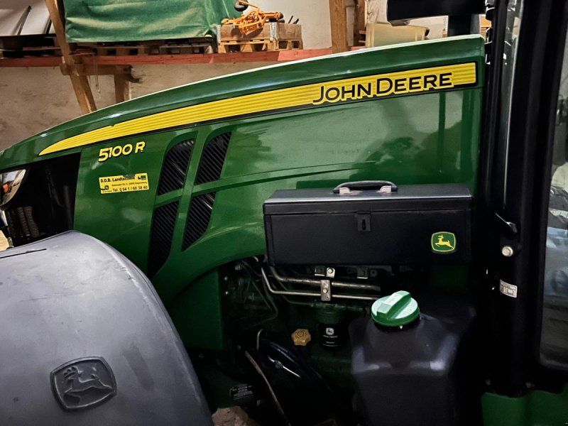 John Deere 5100R