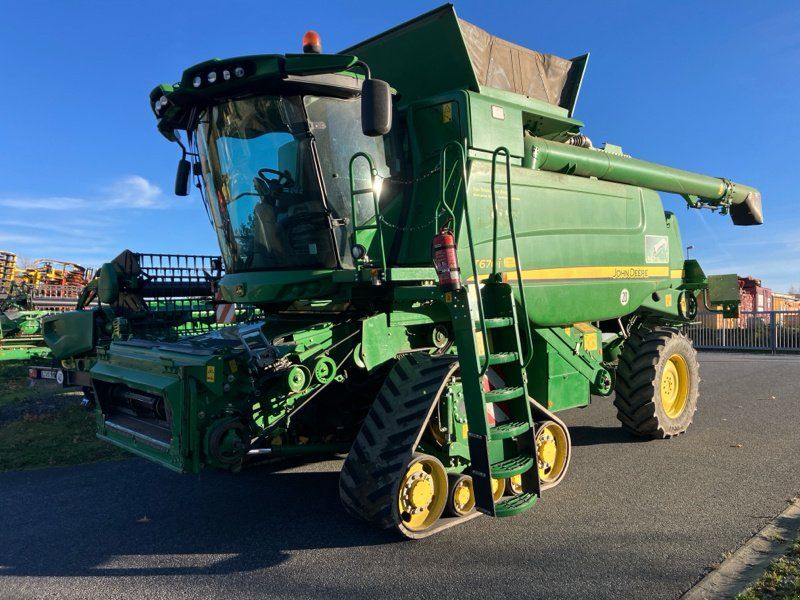 John Deere T670i mit 630X Schneidwerk