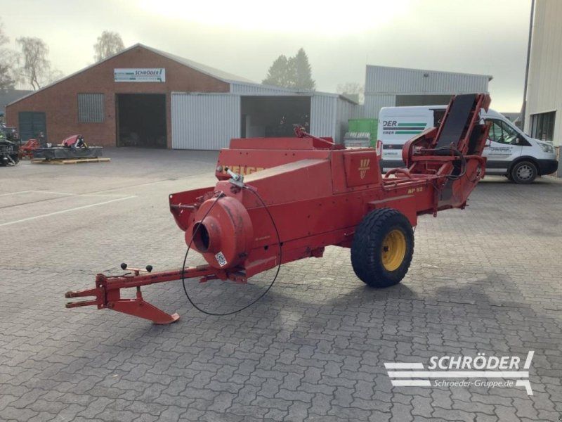 Welger AP 52 + AP 32 BALLENSCHLEUDER