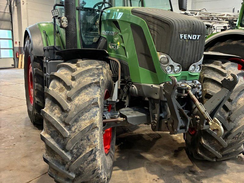 Fendt 828 Vario SCR ProfiPlus