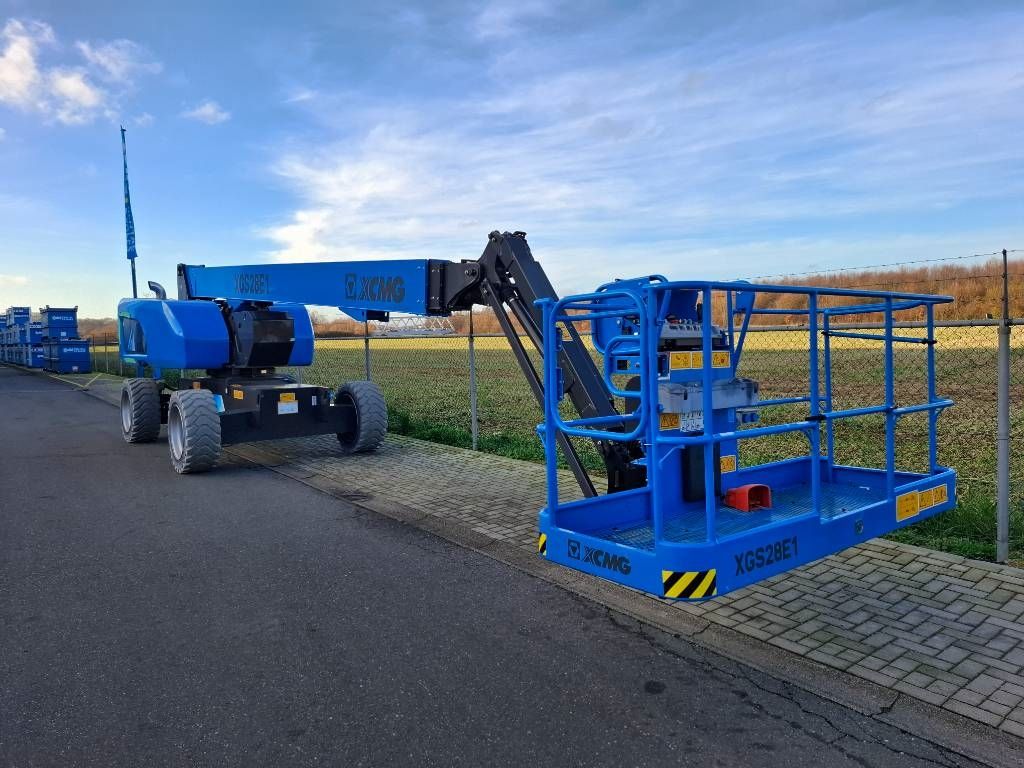 XCMG XGS28E1 | 2024
