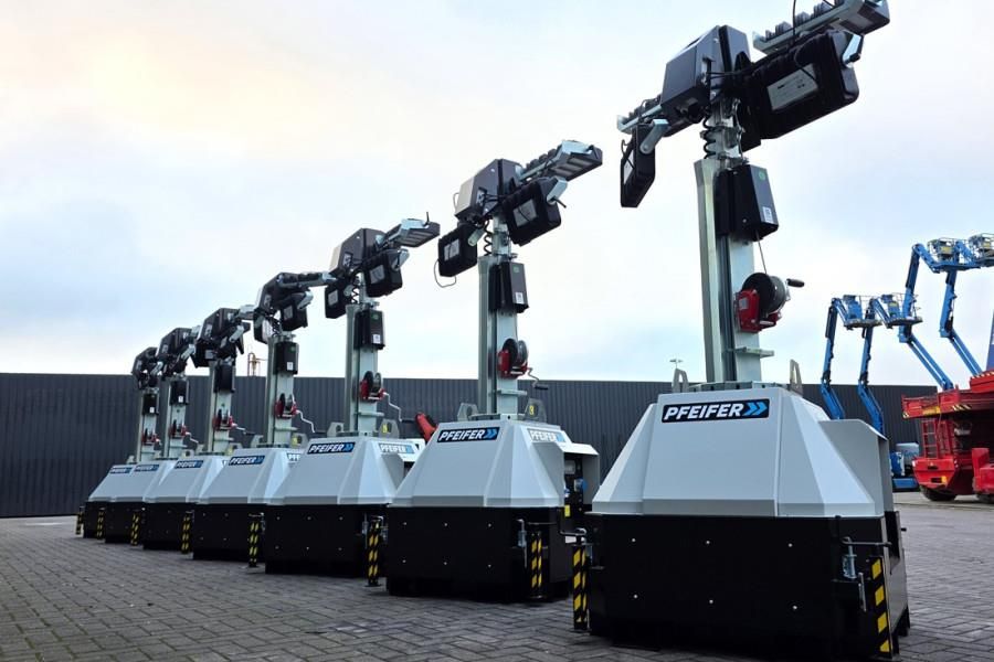 Trime X-Mast 4 × 320W LED Valid Inspection, *Guarantee!