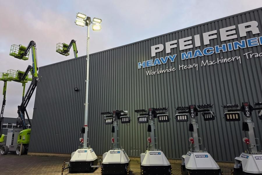 Trime X-Mast 4 × 320W LED Valid Inspection, *Guarantee!