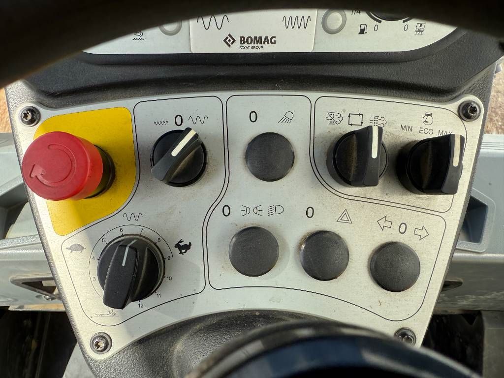 Bomag BW211DH-5 - German Machine / Only 1311 Hours