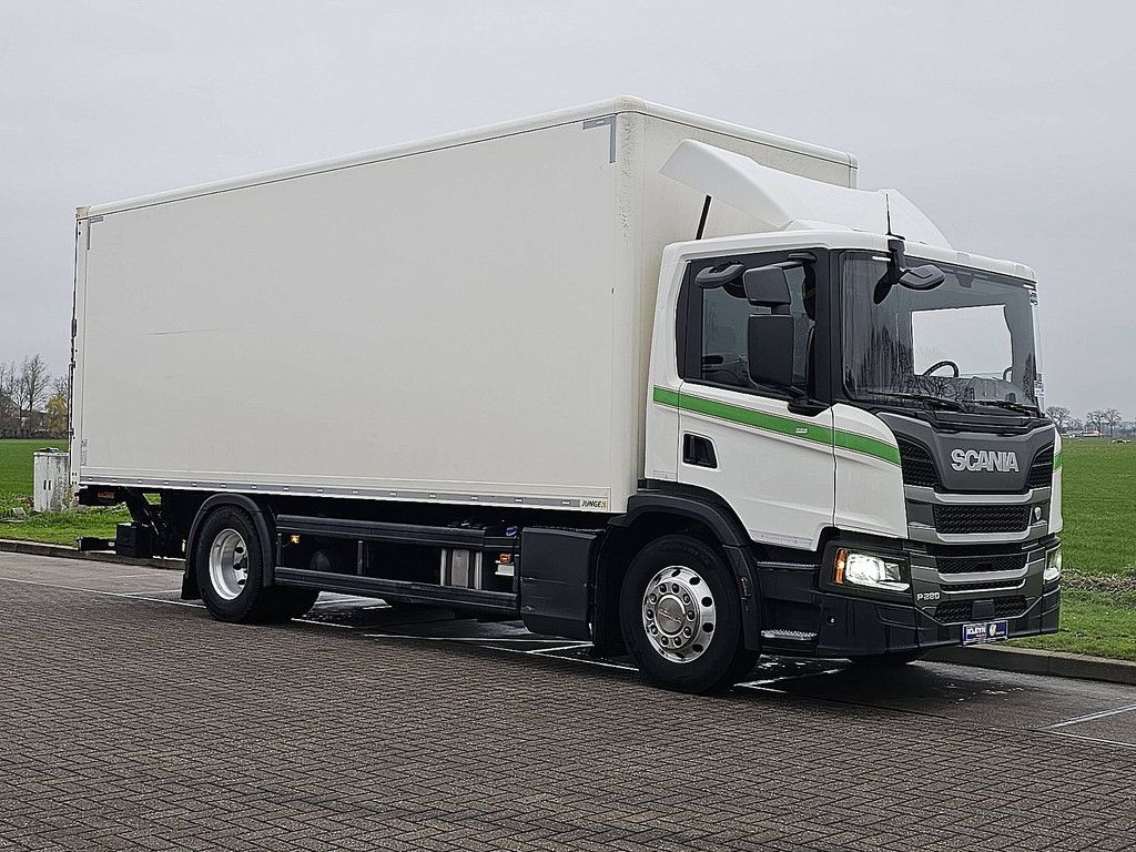 SCANIA P280 nb 2t lift led navi