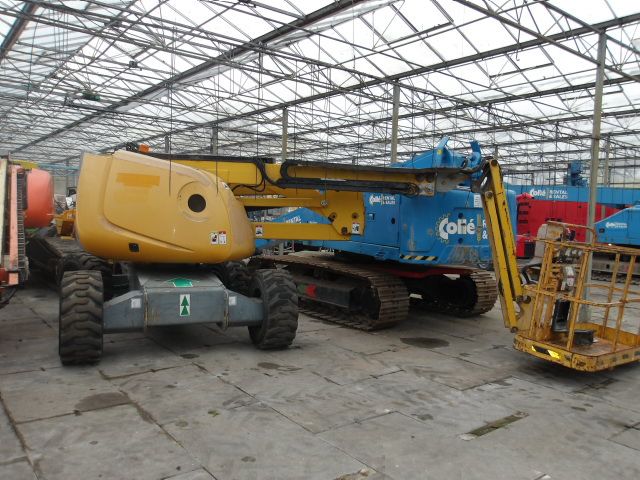 5x gebruikte knikarm hoogwerkers Genie / Haulotte