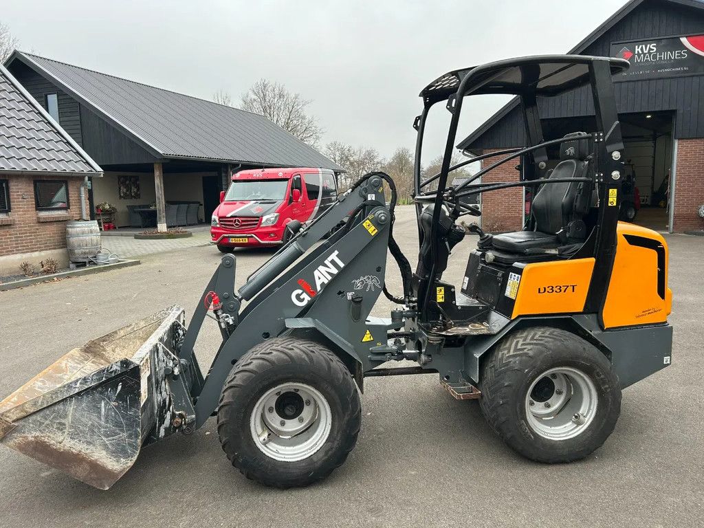 Giant D337T VERKOCHT