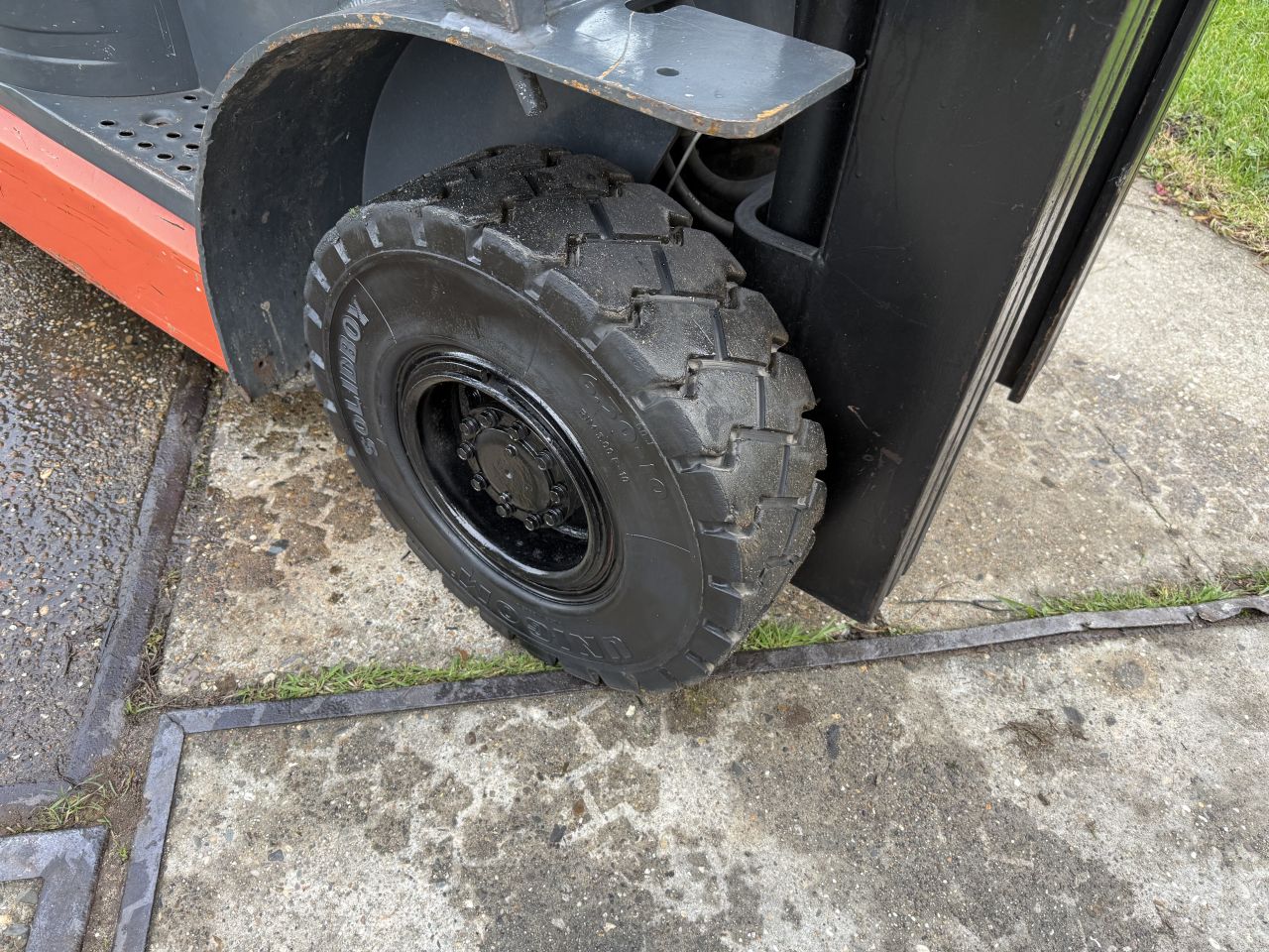 Toyota 1.8 tonner lpg triplex 4.7M Sideshift + nieuwe beurt