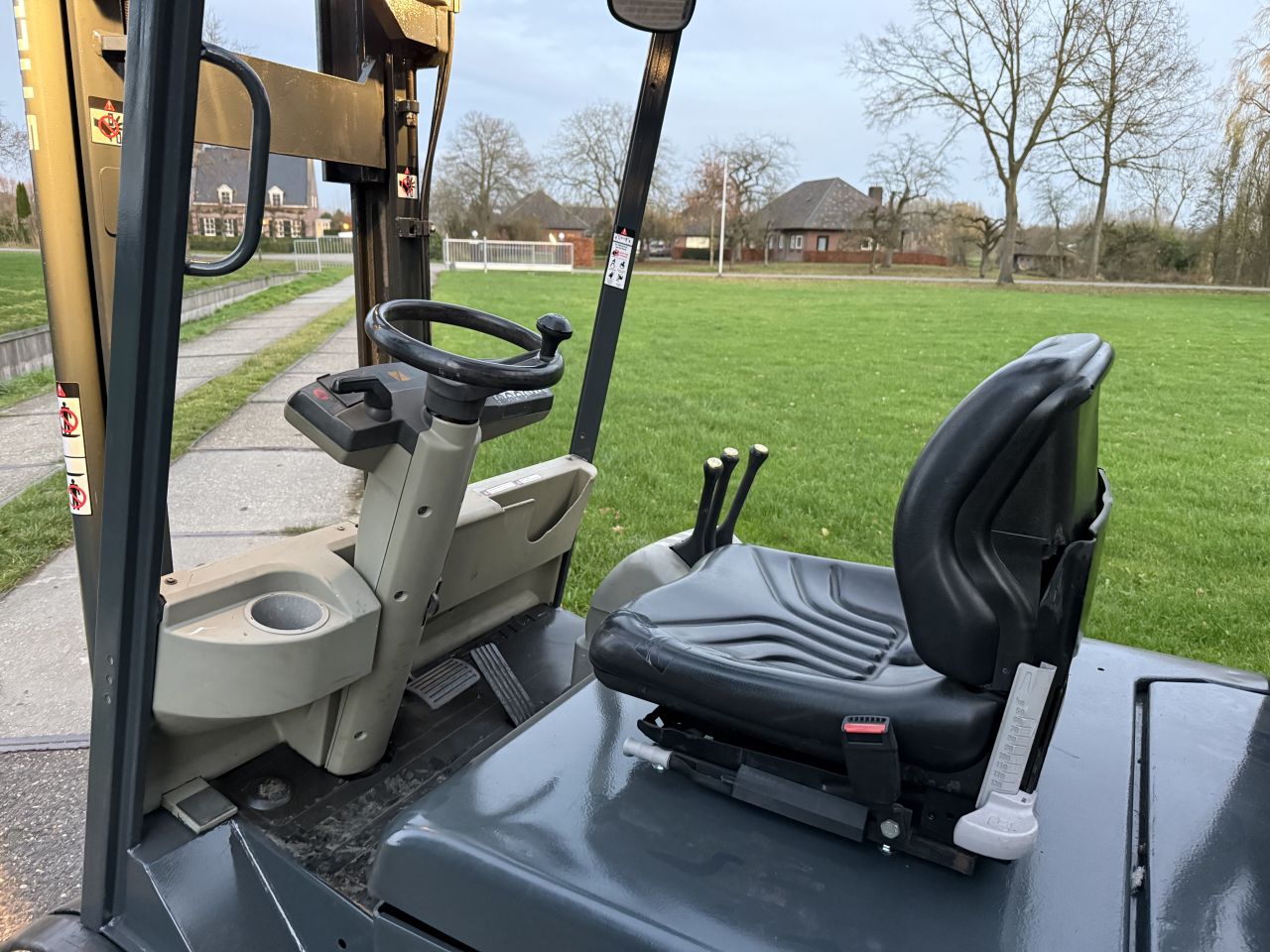 Still 2.5 tonner elektrisch triplex 5M Sideshift nieuwe lader!