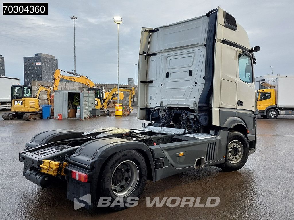 Mercedes Actros 1845 4X2 GigaSpace Retarder MirrorCam Navi Euro 6