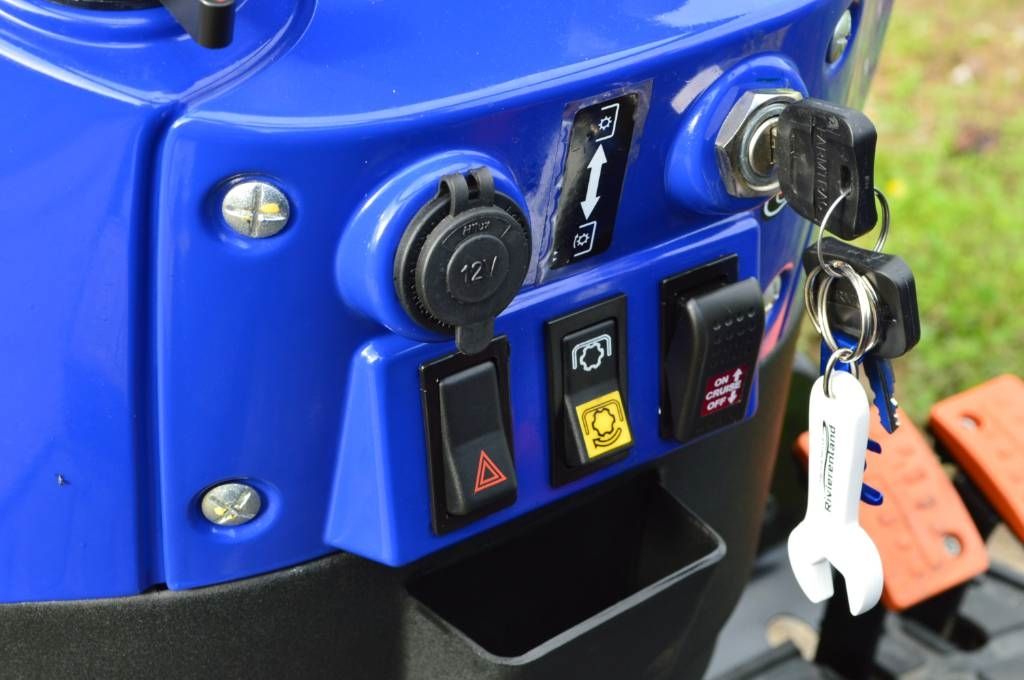 Farmtrac FT26 HST + voorlader compacttractor