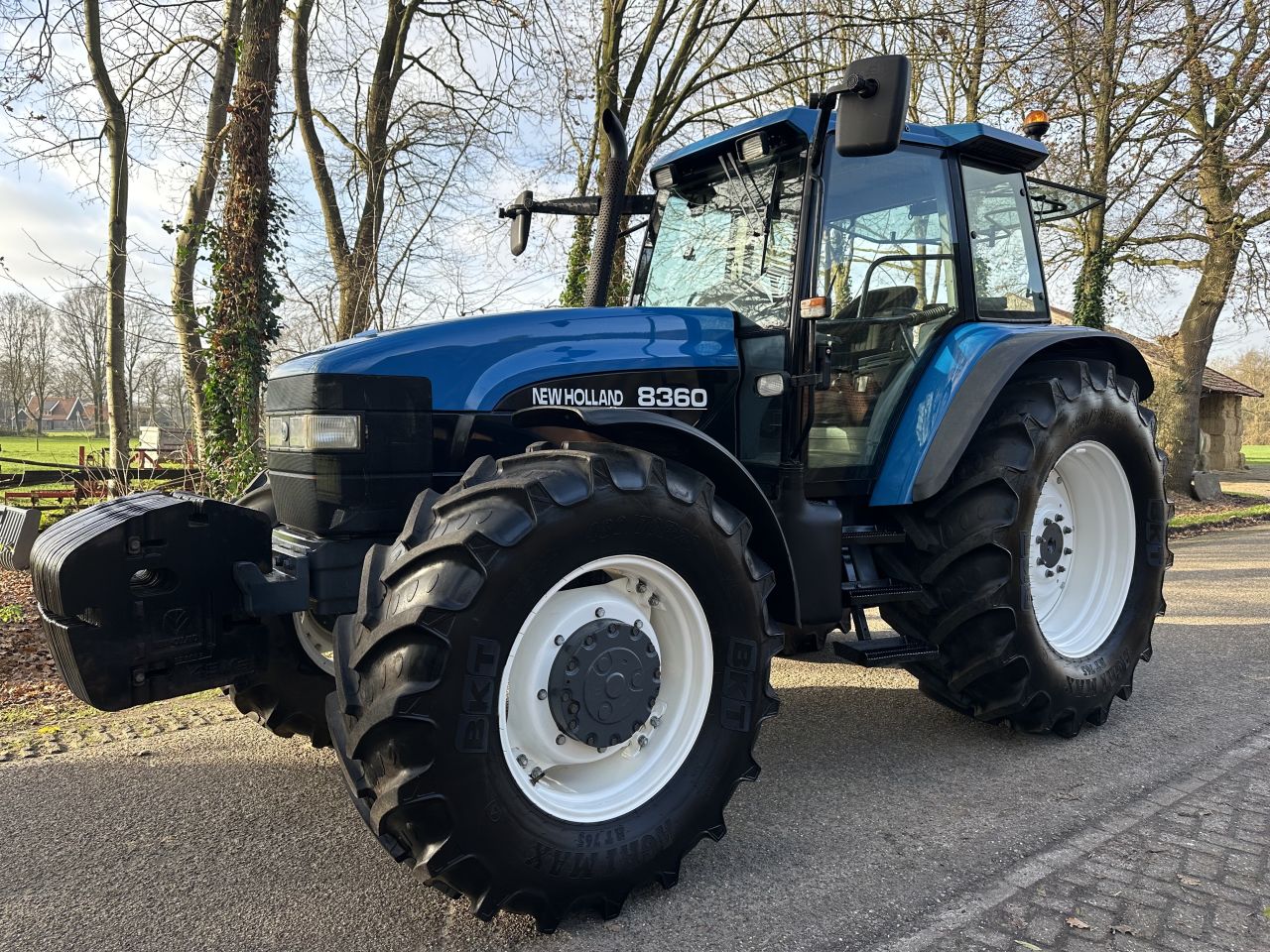 New Holland 8360