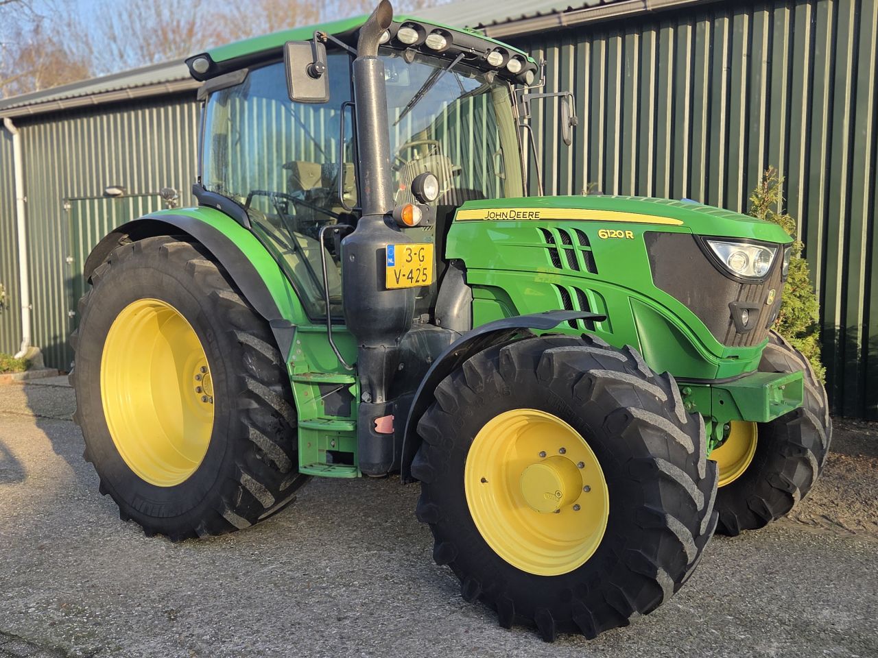 John Deere 6120R