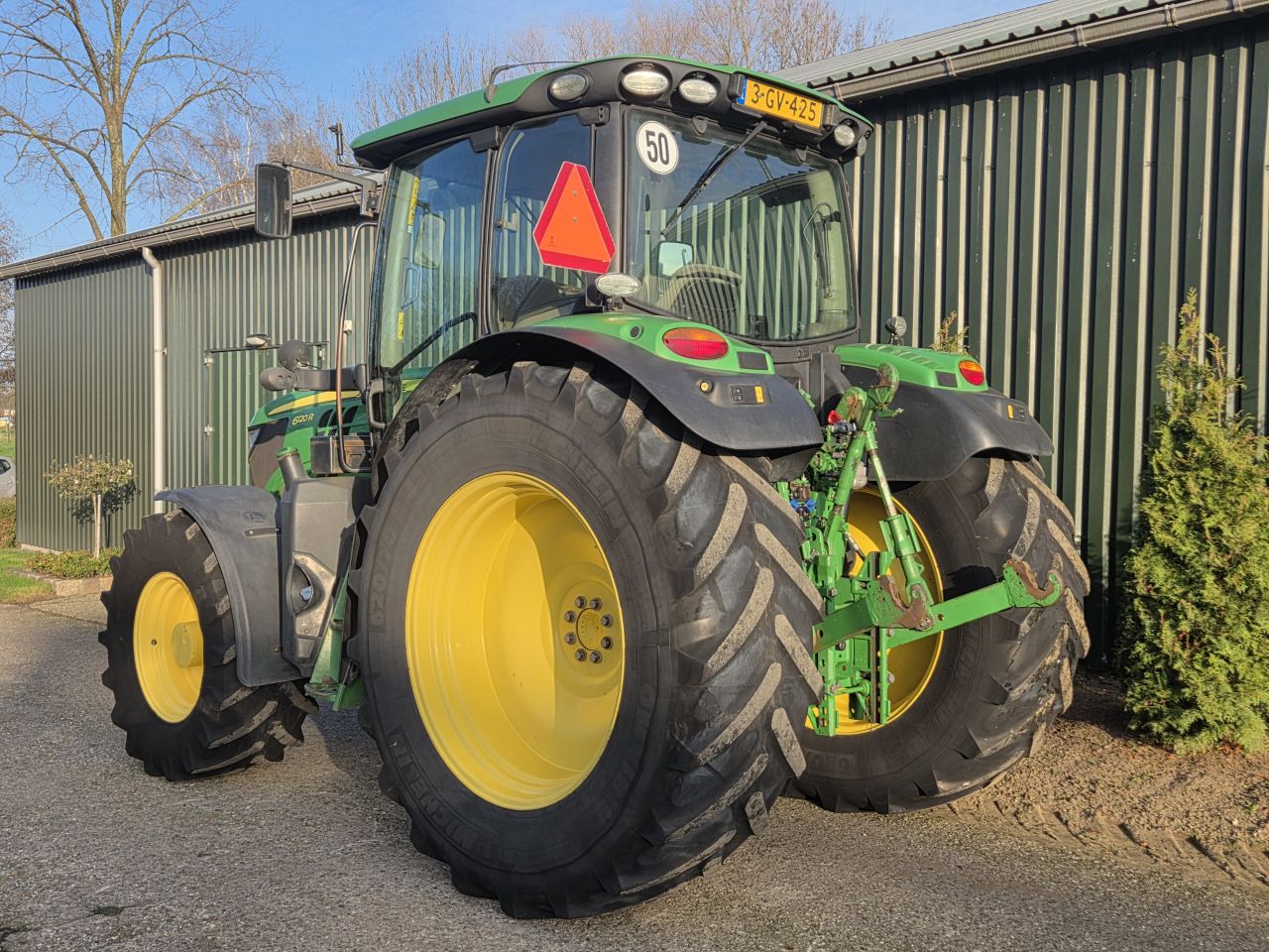 John Deere 6120R