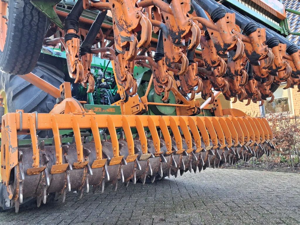 Amazone Schudeg D8 30E zaaimachine 3m met schudeg