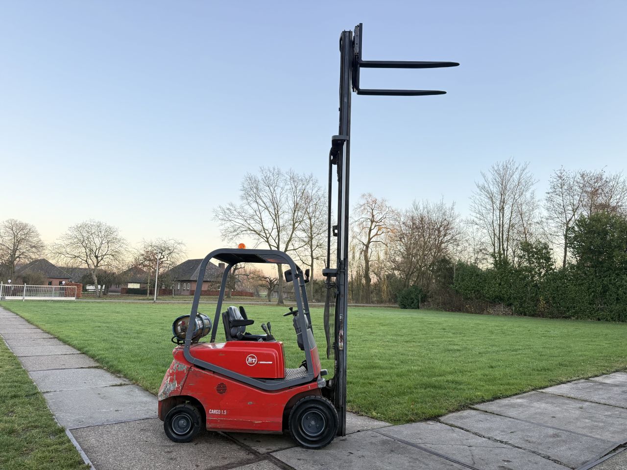 BT / Toyota 1.5 tonner lpg heftruck triplex Sideshift 4300 uur