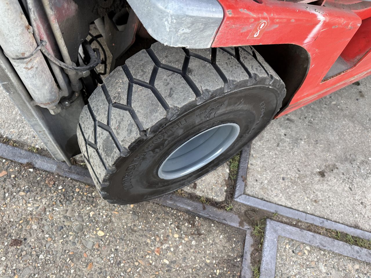 BT / Toyota 1.5 tonner lpg heftruck triplex Sideshift 4300 uur