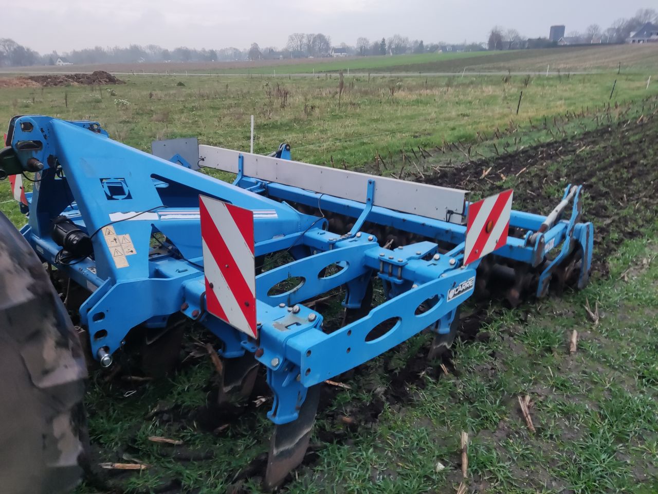 CARRE diepgronder (type Neolab Twin, werkbreedte 280 cm.,)