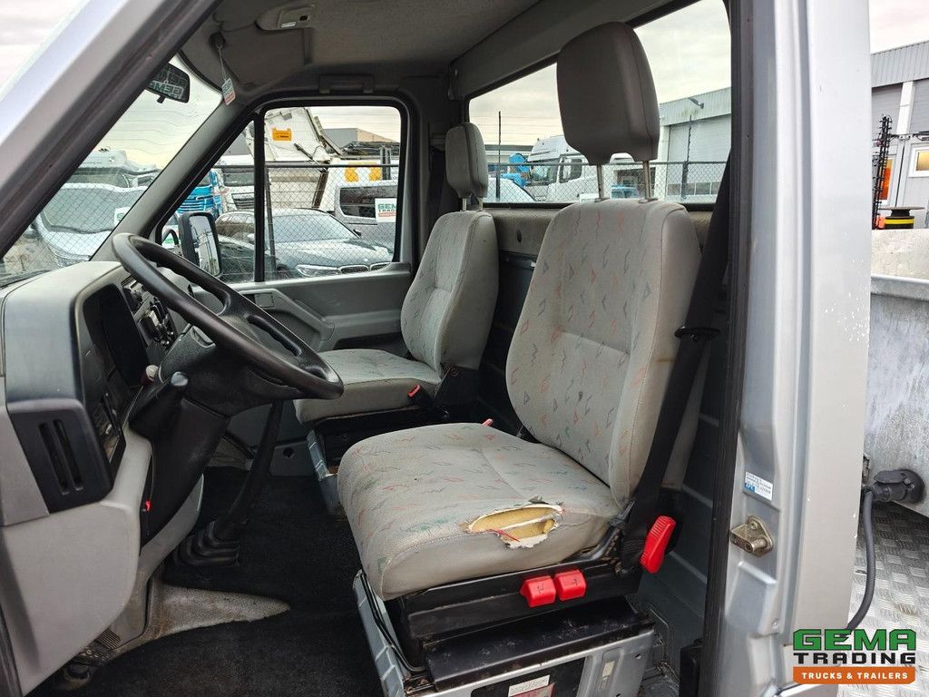Volkswagen LT 35 sattelzugmaschine 2.5 tdi be – schaltgetriebe – 5 zylinder – blattfederung – 136.000 km