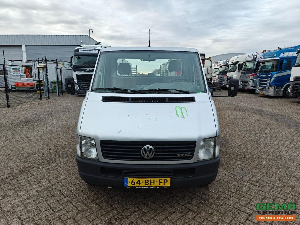 Volkswagen LT 35 sattelzugmaschine 2.5 tdi be – schaltgetriebe – 5 zylinder – blattfederung – 136.000 km
