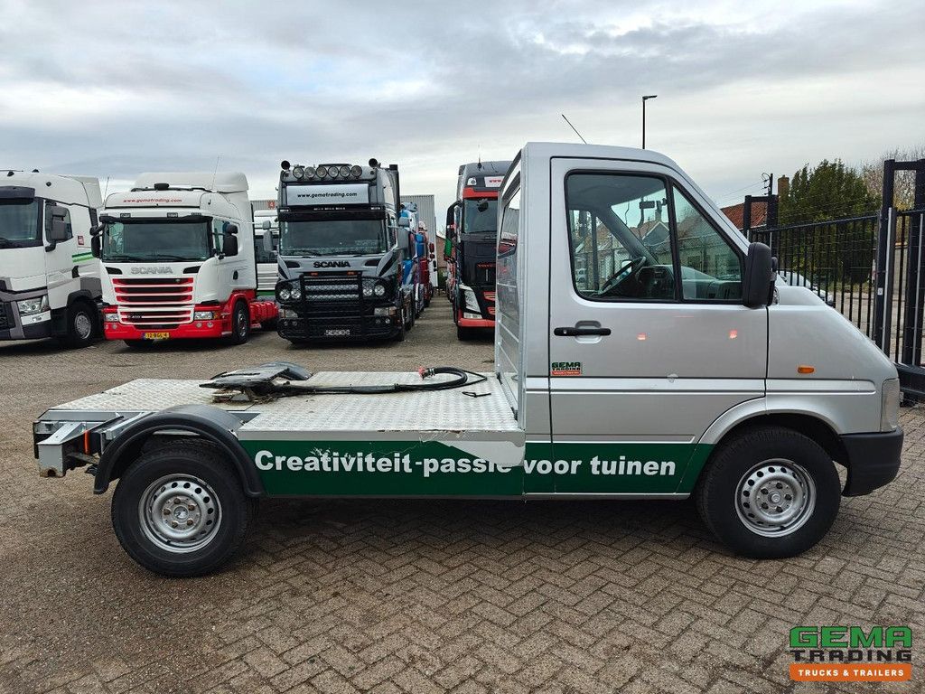 Volkswagen LT 35 sattelzugmaschine 2.5 tdi be – schaltgetriebe – 5 zylinder – blattfederung – 136.000 km