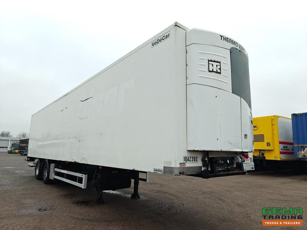 Renders ROC 12.18 NA 2-achsiger BPW – Lenkachse – Kühltransport – ThermoKing SLX400 – Ladebordwand 1500 kg